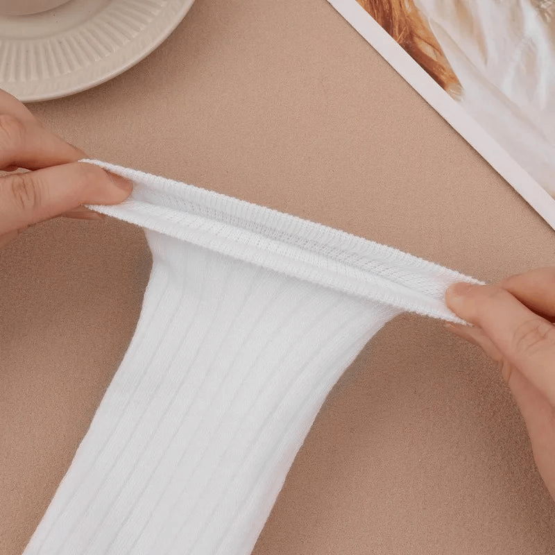 Soft Feminine High Socks